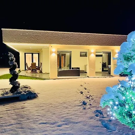 Toparti Villa, Jakuzzi,luxus Elmeny A Szigetkoezben