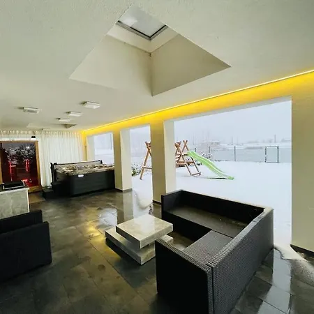 Toparti Villa, Jakuzzi,luxus Elmeny A Szigetkoezben * Gyorzamoly